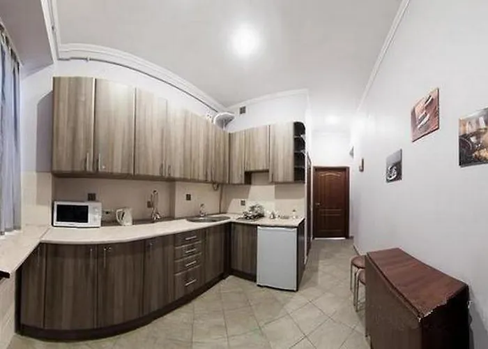 On The Center Of Leópolis